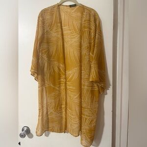 Yellow and White palm leaf  Patterned Kimono